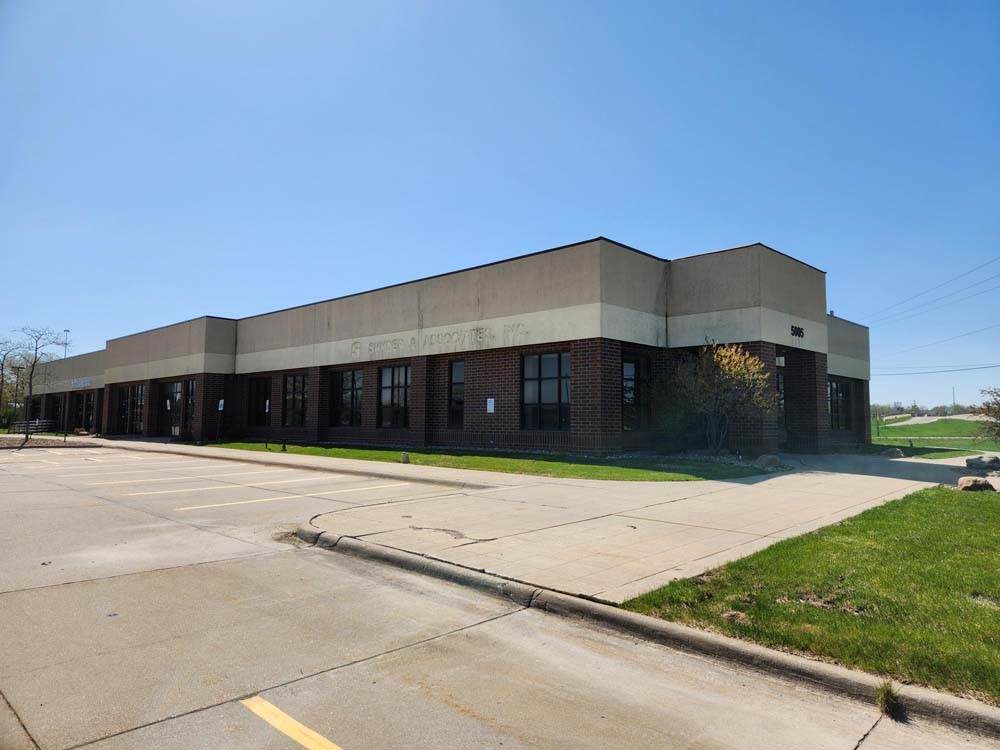 https://bt-photos.global.ssl.fastly.net/cedarrapids/orig_boomver_1_2507025-2.jpg