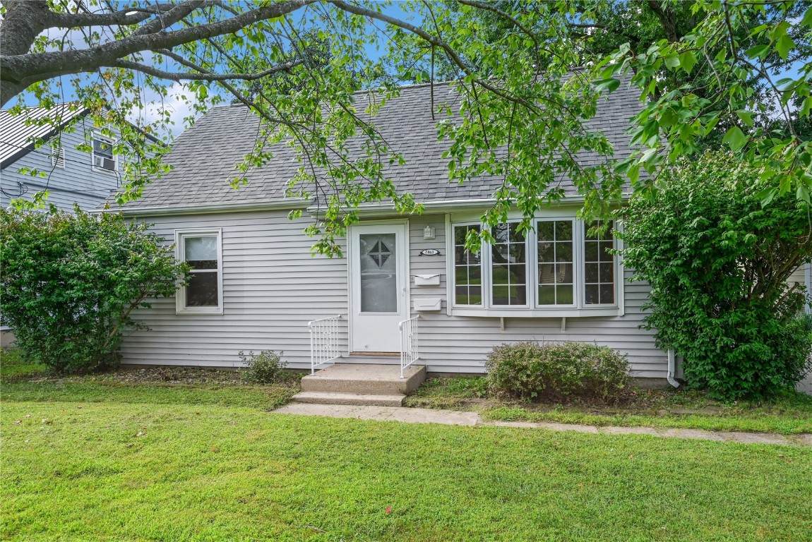 2861 Seely Avenue - Photo 1