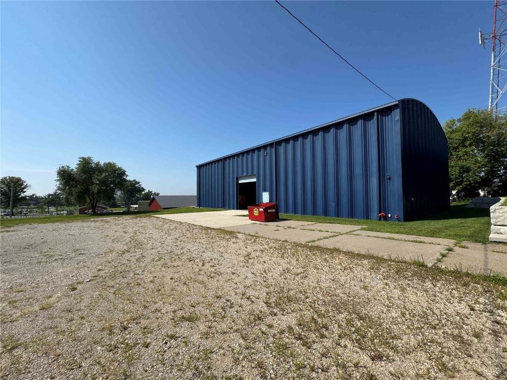https://bt-photos.global.ssl.fastly.net/cedarrapids/orig_boomver_1_2507261-2.jpg