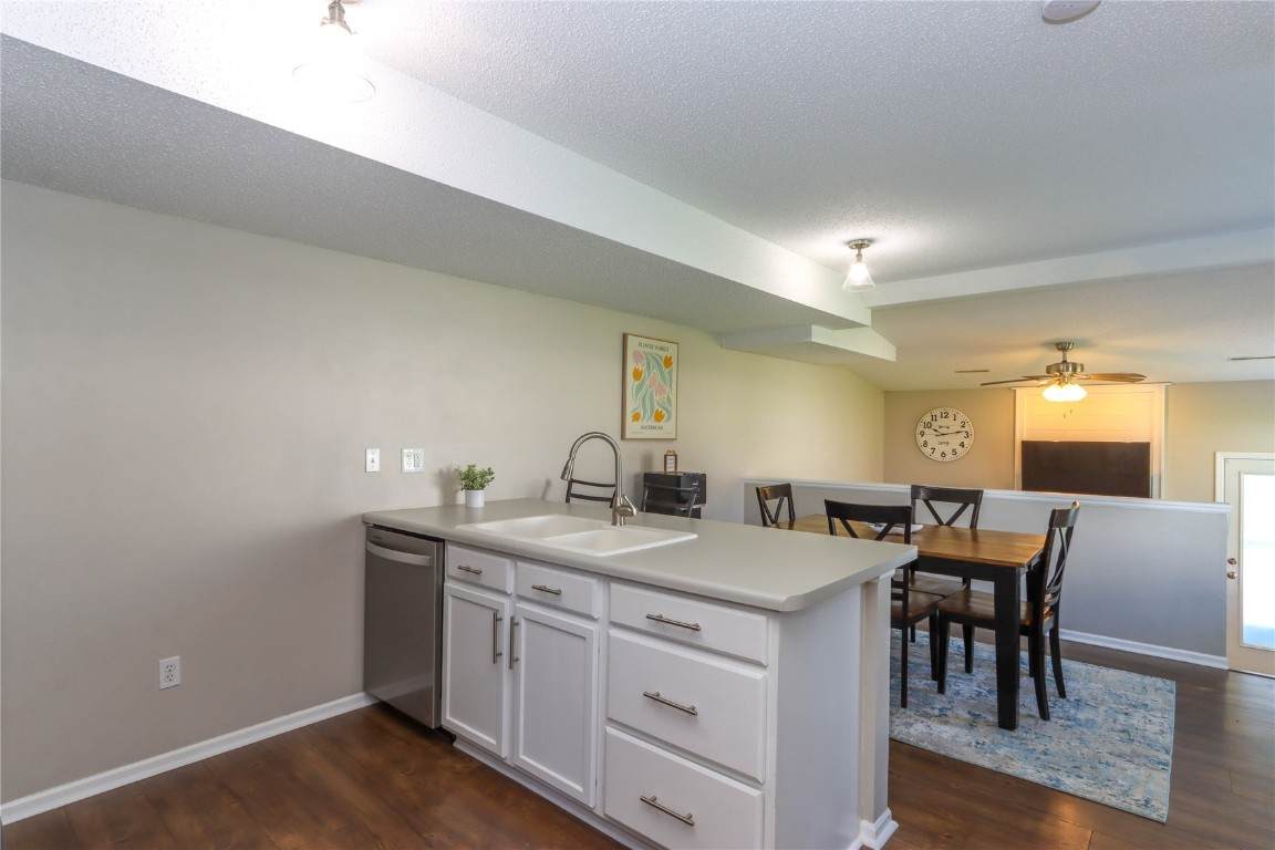 https://bt-photos.global.ssl.fastly.net/cedarrapids/orig_boomver_1_2507347-2.jpg