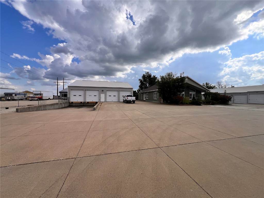 4701 Business Hwy 151 - Photo 1