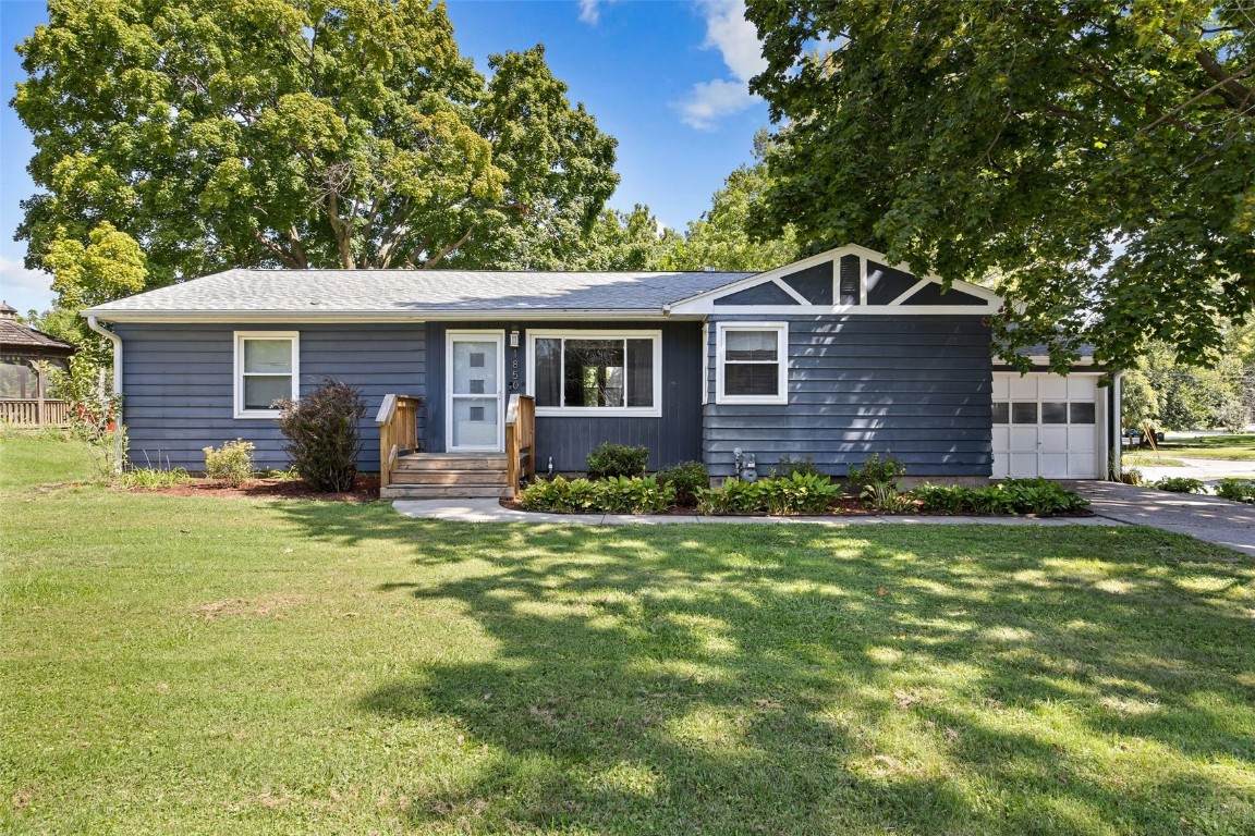 1850 Muscatine Ave - Photo 1