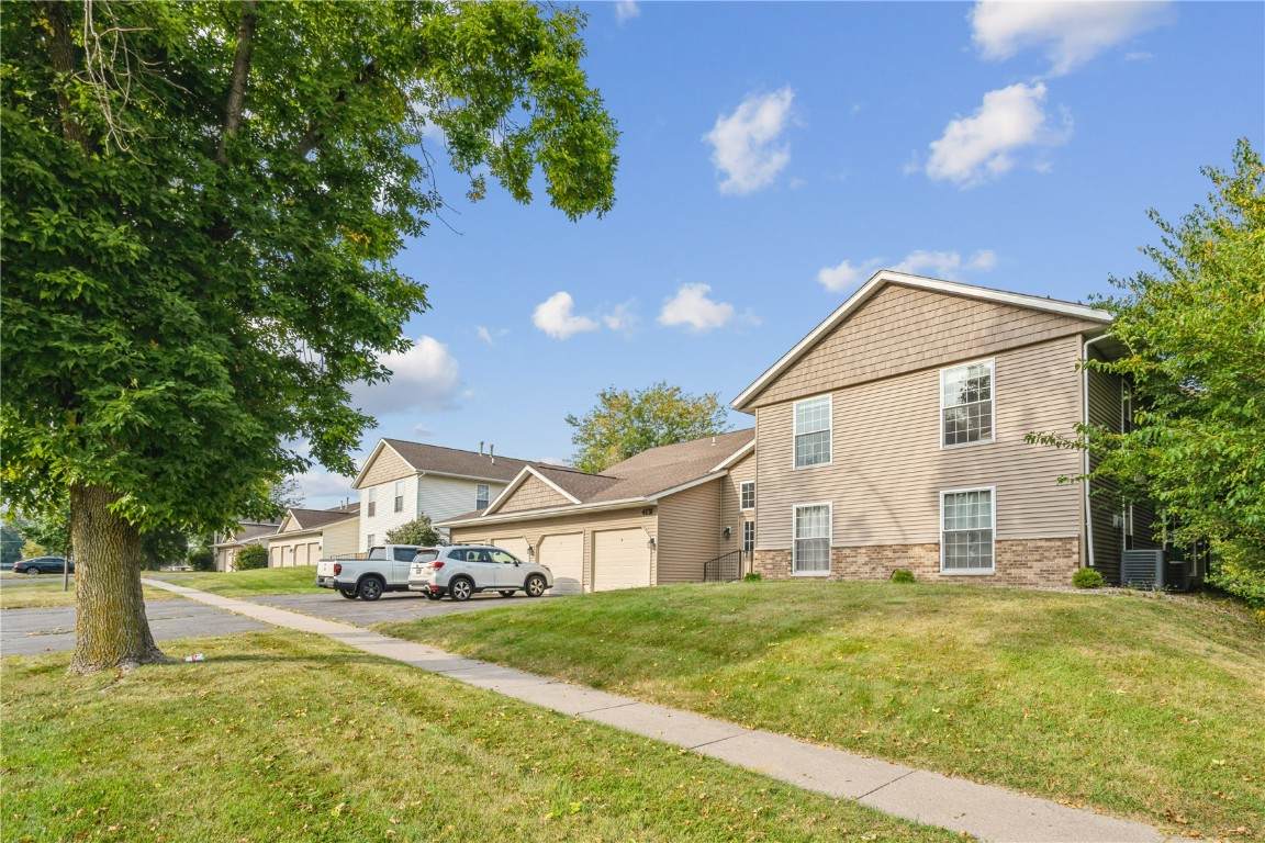 https://bt-photos.global.ssl.fastly.net/cedarrapids/orig_boomver_1_2507858-2.jpg