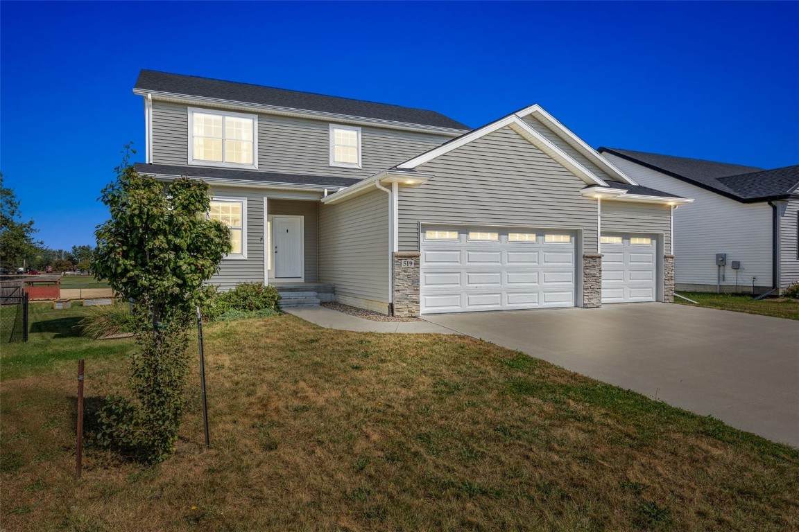 519 Ashton Dr Ne - Photo 1