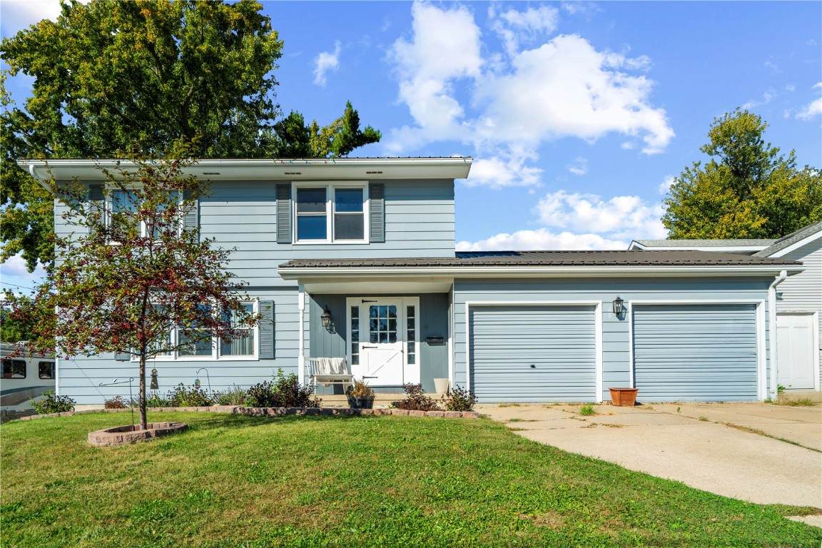 1013 36th Street - Photo 1