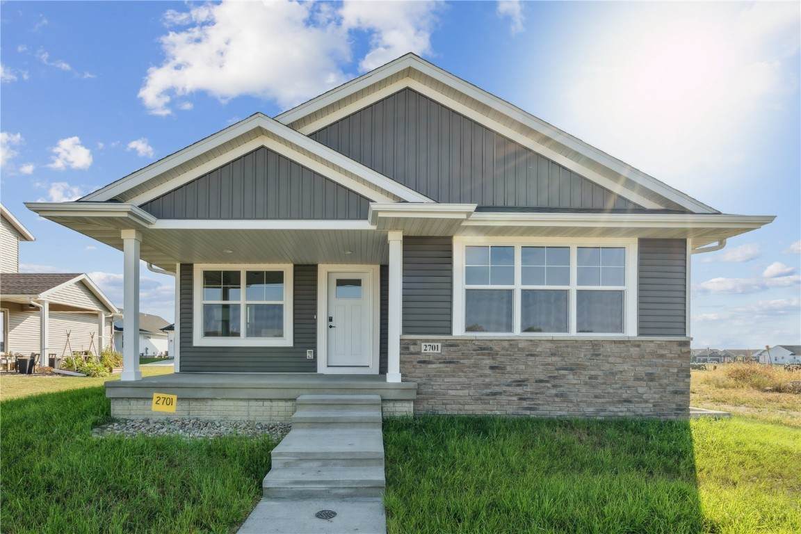 2701 Roycroft Drive - Photo 1