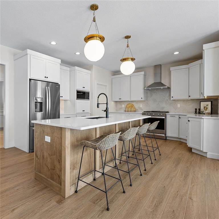 980 17th Ave Sw - Photo 1