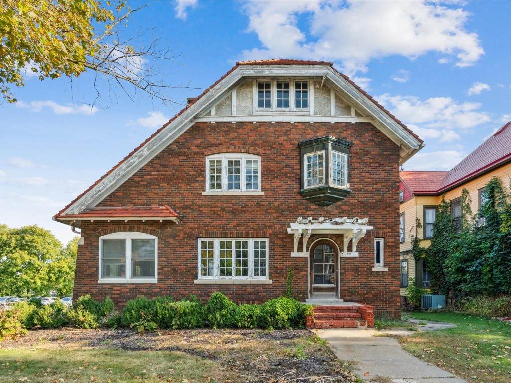 419 2nd St Sw - Photo 1