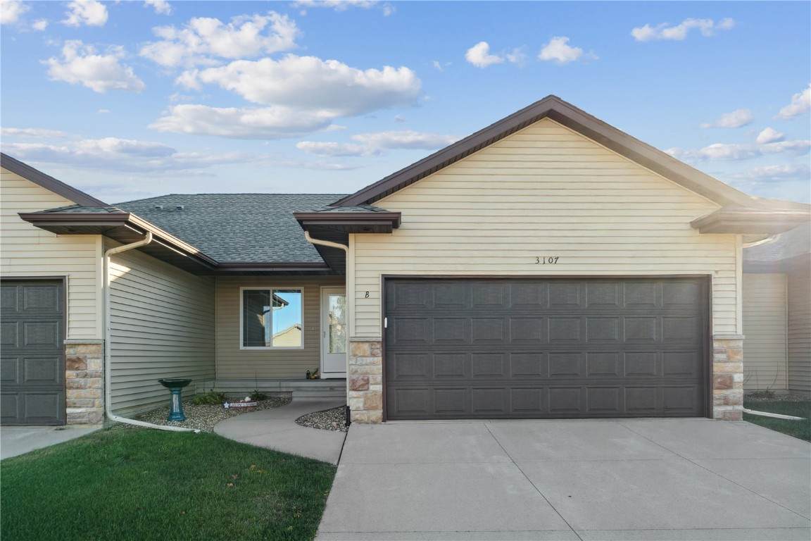 3107 Riviera Court - Photo 1