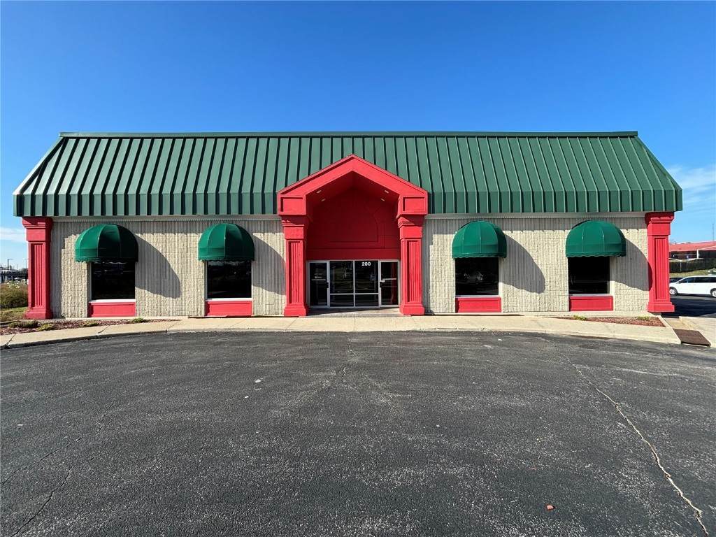 200 Collins Road - Photo 1