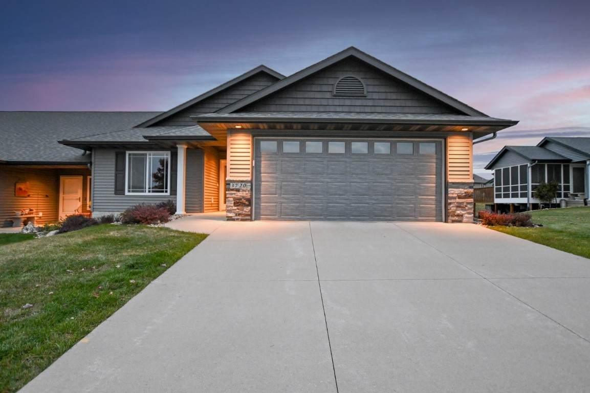 3720 Bluebird Drive - Photo 1