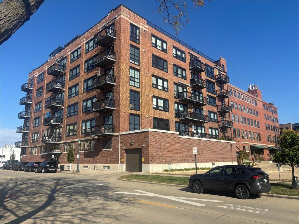 900 2nd Street - Photo 1