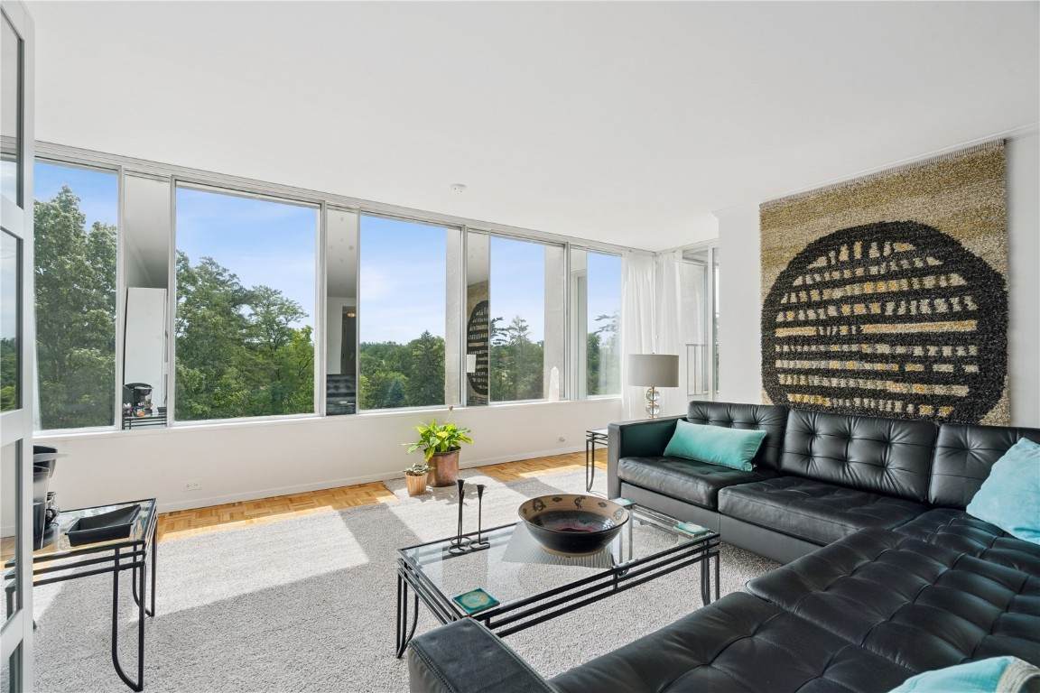 2222 1st Ave Ne #508 - Photo 1