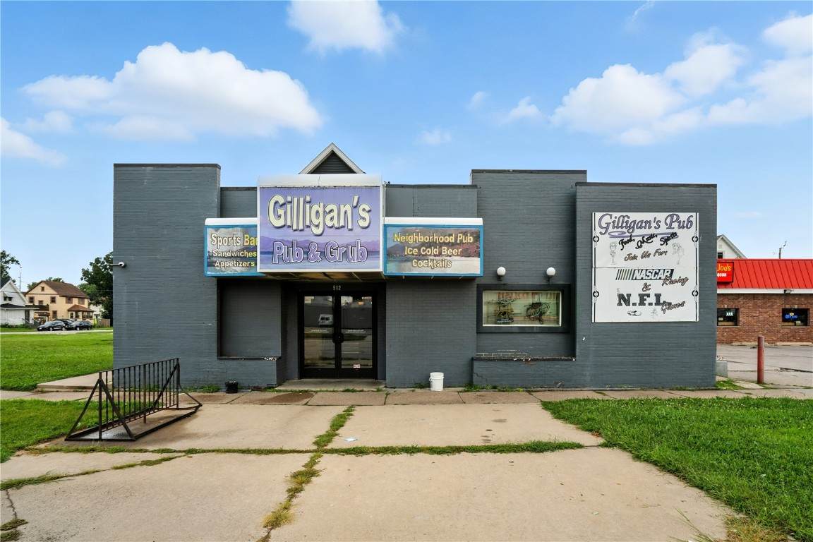 912 1st Ave - Photo 1