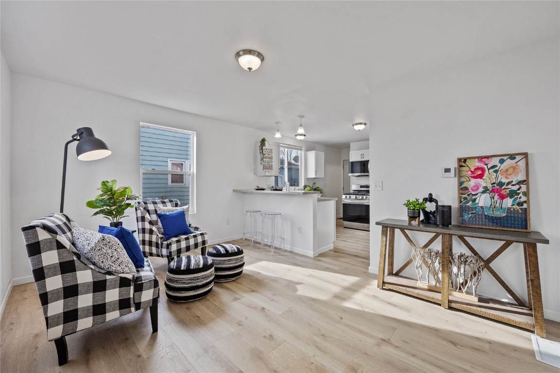 59 Walnut St - Photo 1