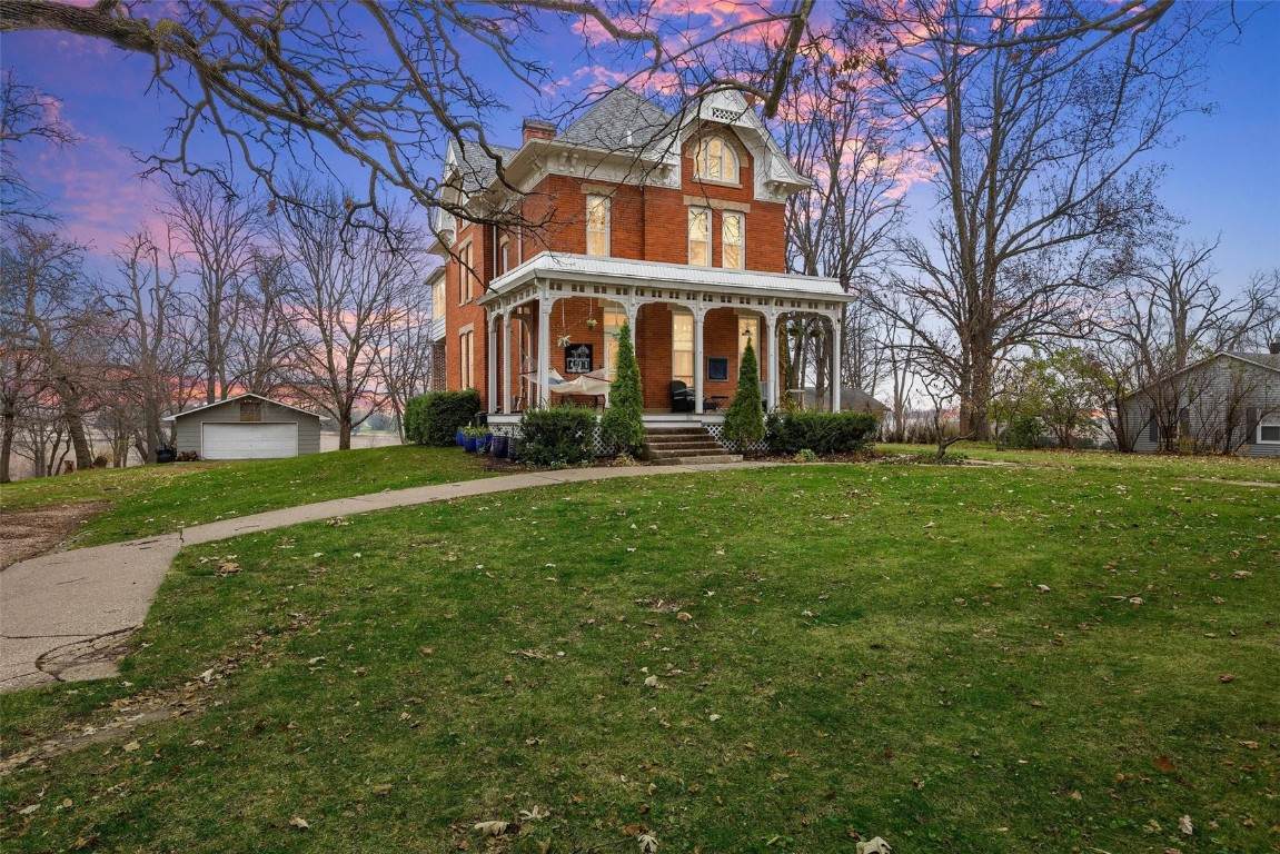 320 East Street - Photo 1