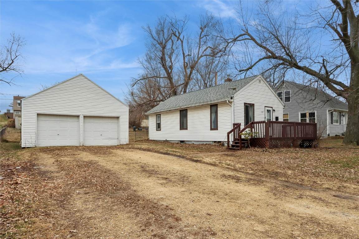 925 21st Avenue - Photo 1