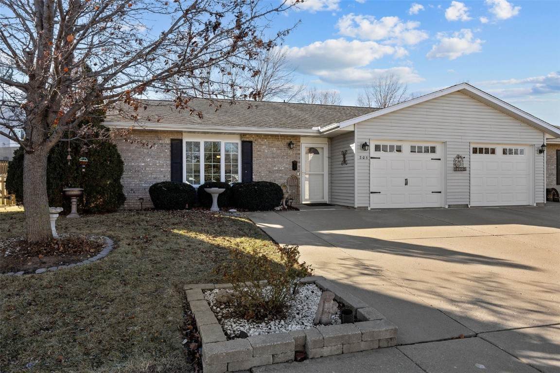 205 Westwood Road - Photo 1