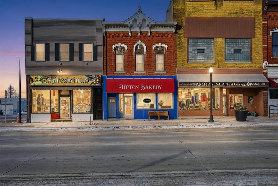 405 Cedar Street - Photo 1