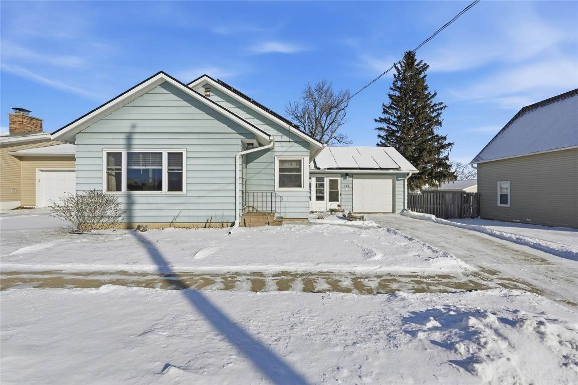 121 Moothart Street - Photo 1