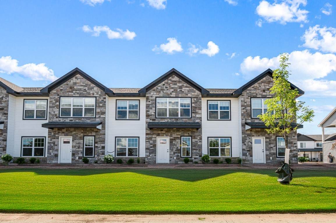 2301 Water Tower Pl - Photo 1