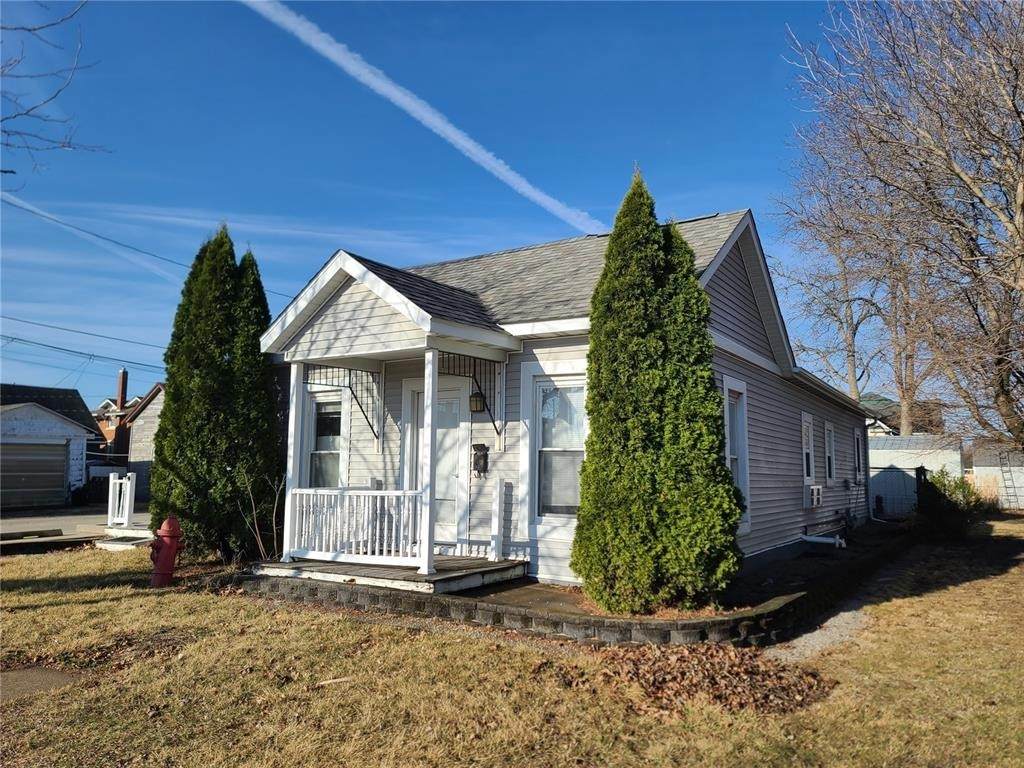 305 B Avenue - Photo 1