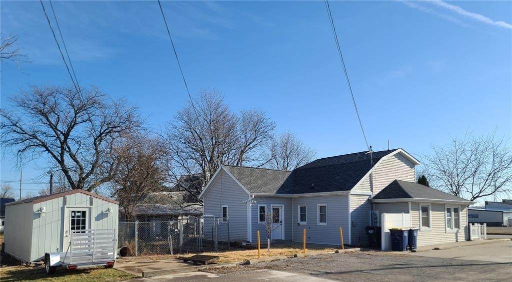 https://bt-photos.global.ssl.fastly.net/cedarrapids/orig_boomver_1_2601944-2.jpg