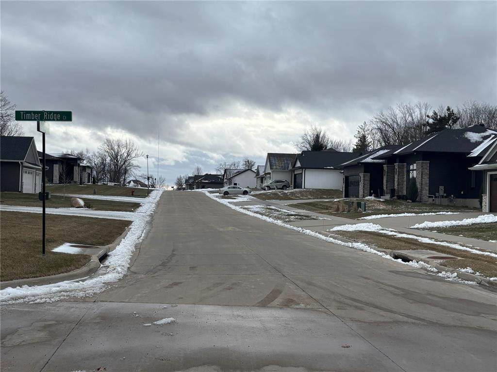 https://bt-photos.global.ssl.fastly.net/cedarrapids/orig_boomver_1_2601945-2.jpg