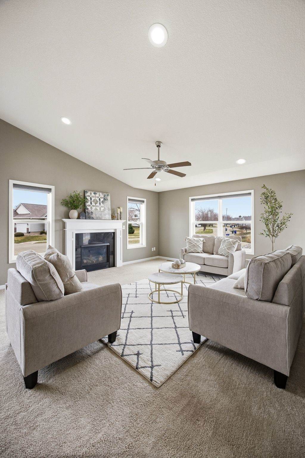 https://bt-photos.global.ssl.fastly.net/cedarrapids/1280_boomver_1_2602028-2.jpg