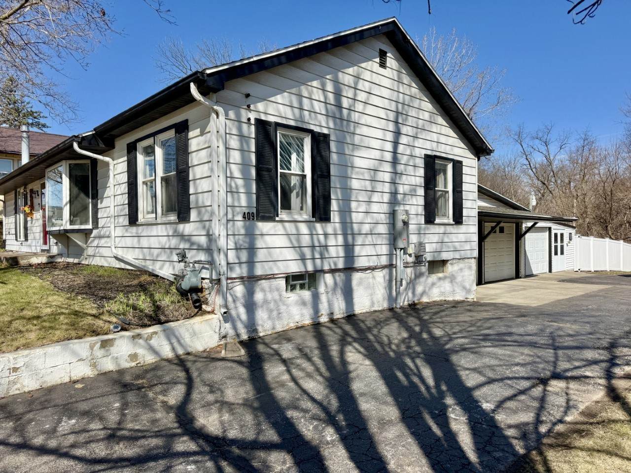 https://bt-photos.global.ssl.fastly.net/cedarrapids/orig_boomver_1_2602140-2.jpg