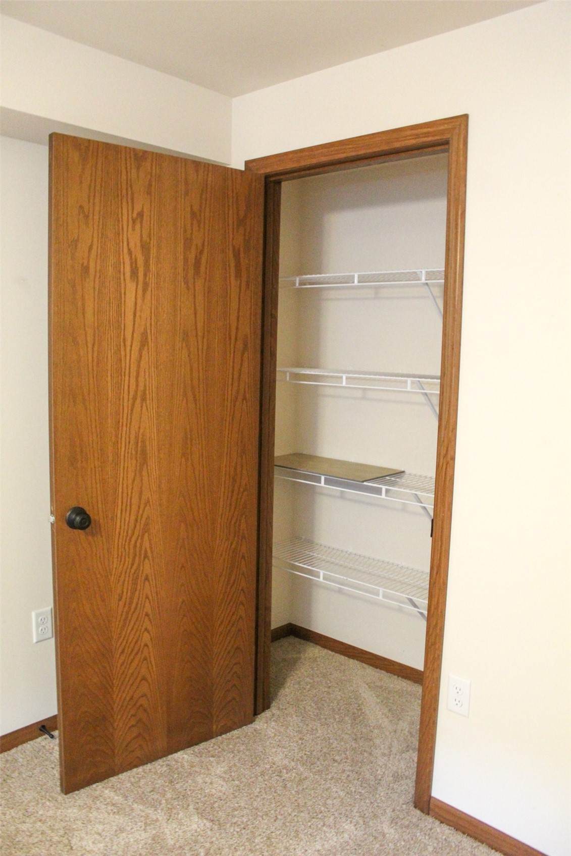 https://bt-photos.global.ssl.fastly.net/cedarrapids/orig_boomver_1_2602367-2.jpg