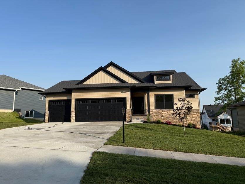 140 Strub Street - Photo 1