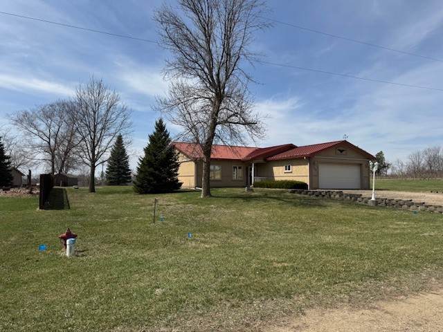 220 Sunset Court - Photo 1