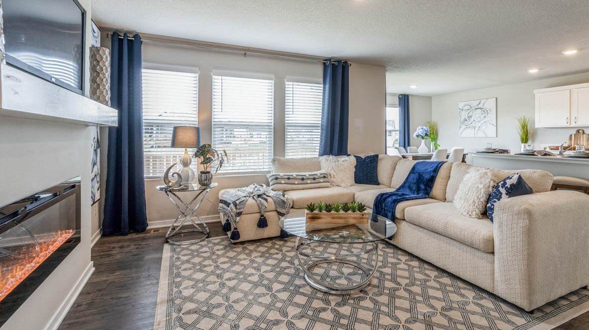 726 Magnolia Way - Photo 1
