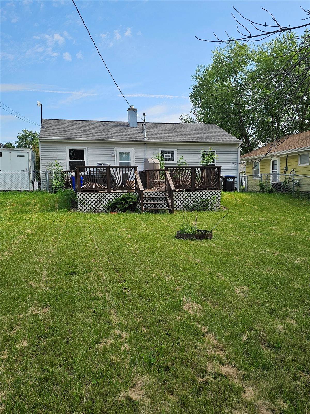 https://bt-photos.global.ssl.fastly.net/cedarrapids/1280_boomver_1_2603854-2.jpg