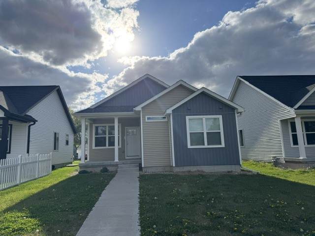 109 Coral Drive - Photo 1
