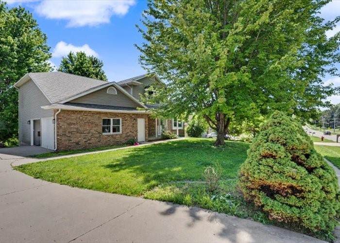 https://bt-photos.global.ssl.fastly.net/cedarrapids/orig_boomver_1_2604868-2.jpg