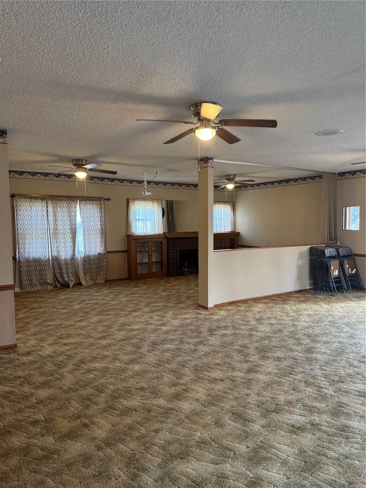 https://bt-photos.global.ssl.fastly.net/cedarrapids/orig_boomver_1_2606055-2.jpg