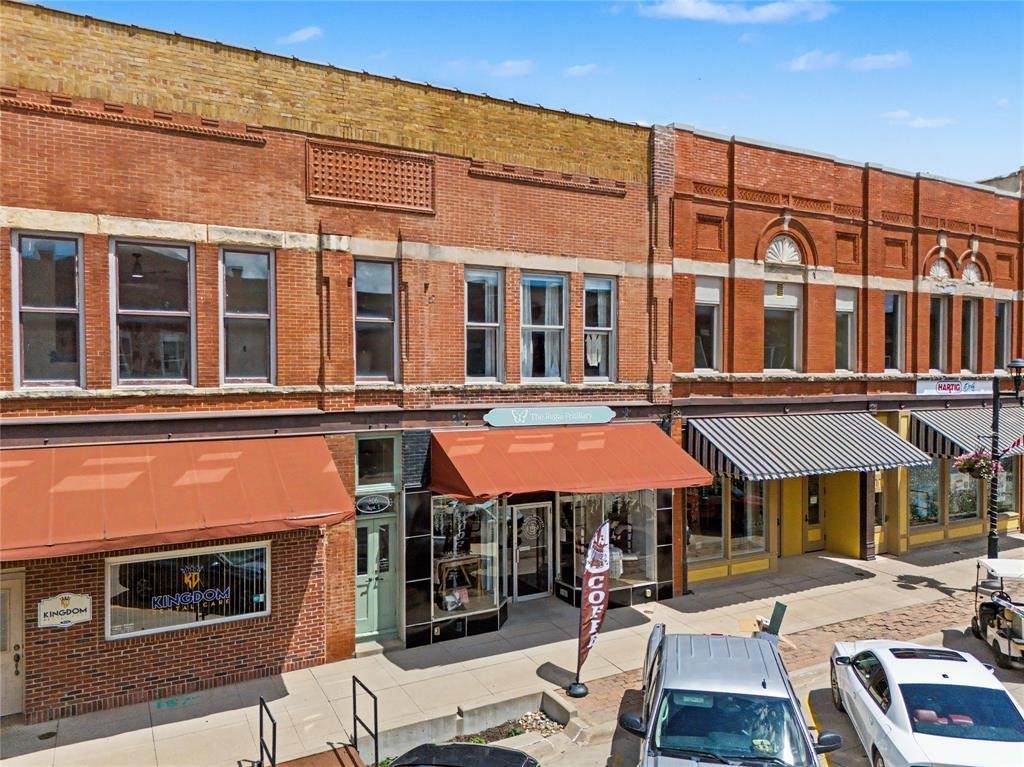 https://bt-photos.global.ssl.fastly.net/cedarrapids/orig_boomver_1_2606747-2.jpg