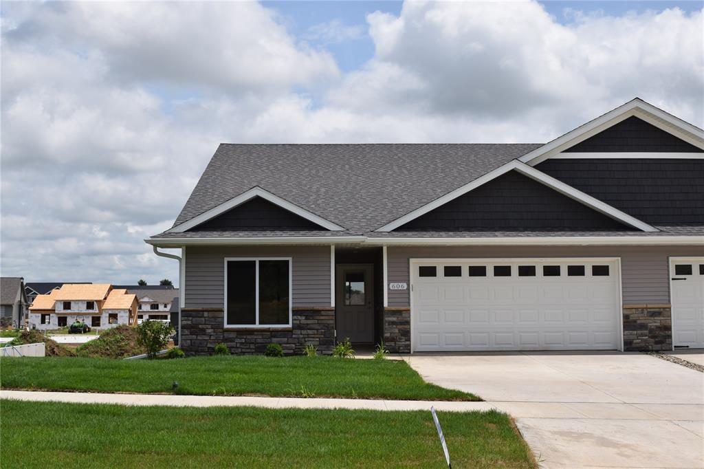 608 Deer View Avenue - Photo 1