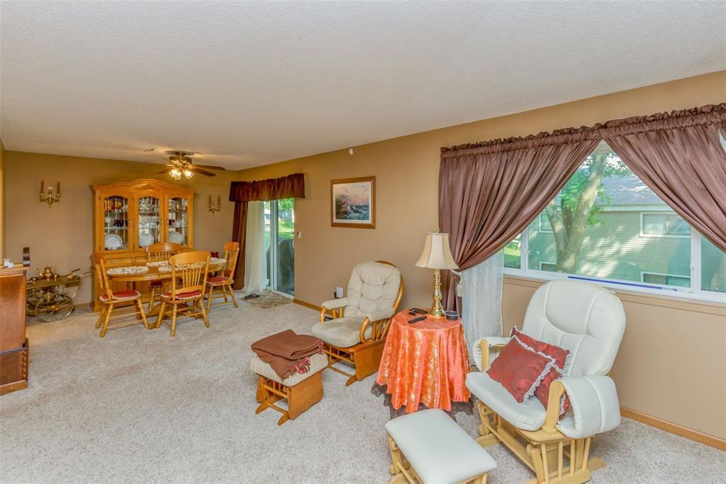 215 40th St Drive - Photo 1