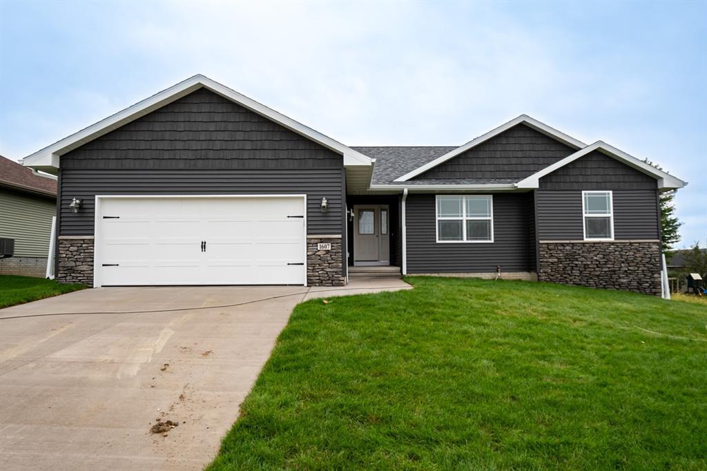 1607 Meadow Ridge Court - Photo 1
