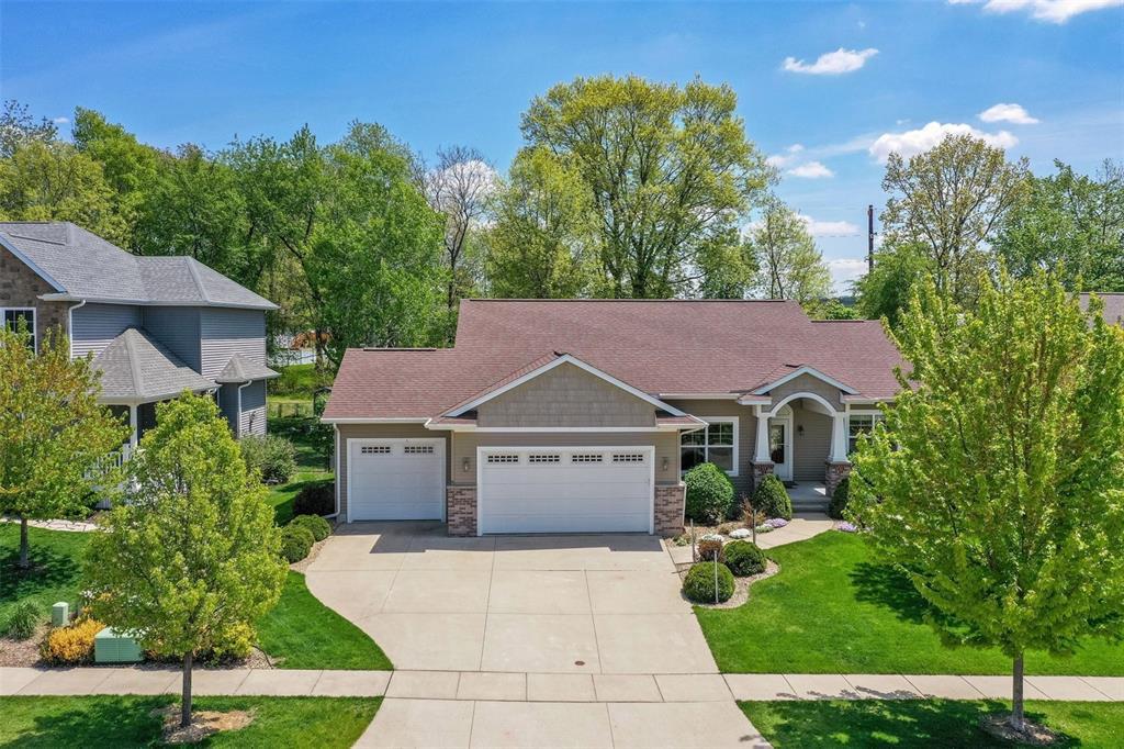 945 Creekbend Drive - Photo 1