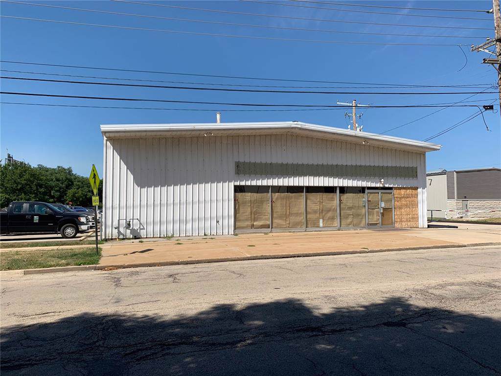 902 2nd Street - Photo 1