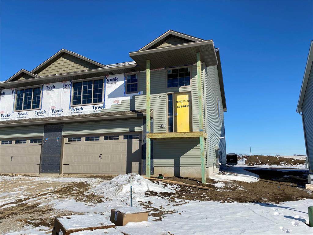 1208 Creekside Drive - Photo 1