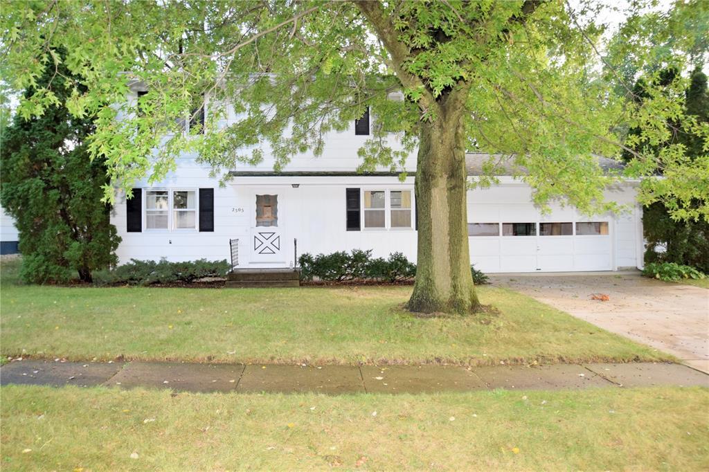 2505 22nd Avenue - Photo 1