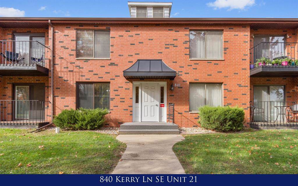 840 Kerry Lane - Photo 1