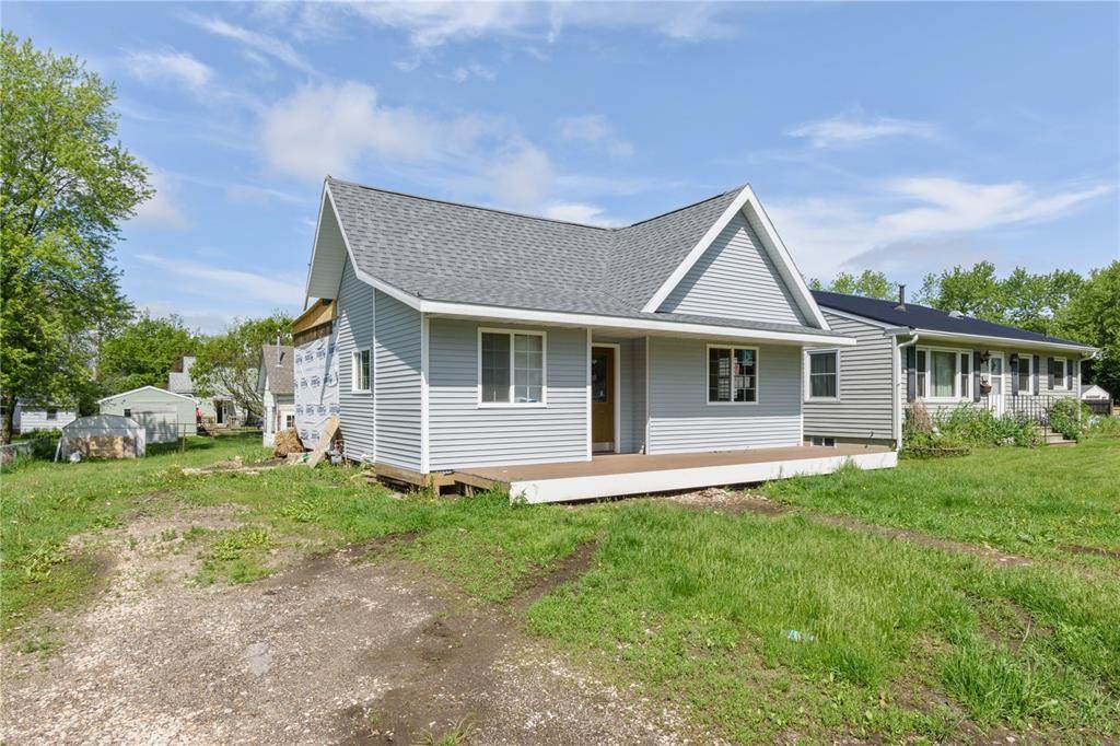 1076 5th Street - Photo 1 1076 5th Street - Photo 1