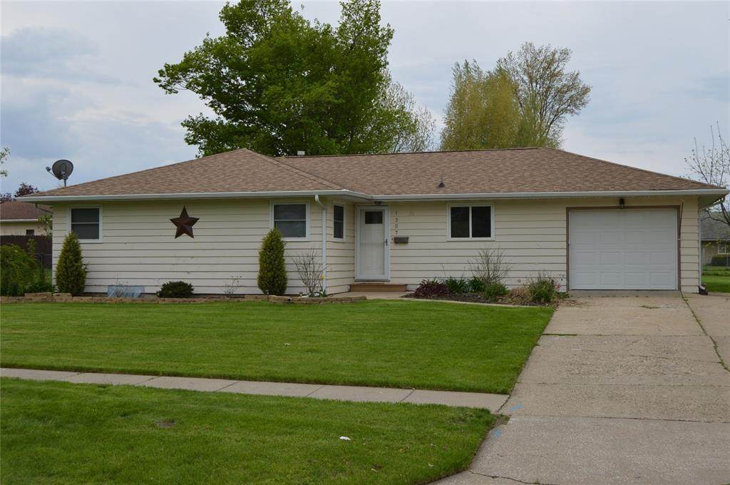 1307 B Avenue - Photo 1