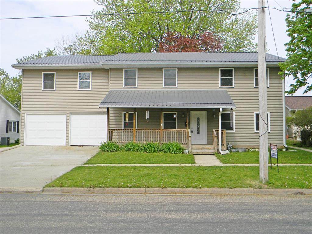412 Maple Street - Photo 1